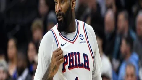 激情碰撞！CBA巅峰对决：上海战队4胜3强敌，与深圳展开巅峰争霸战！